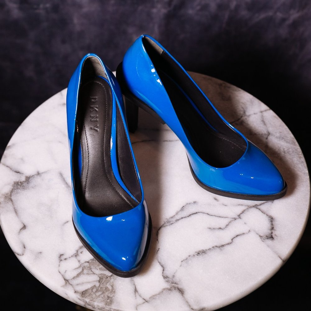 DKNY blue, leather Prim Pointy Pump with rubber heel